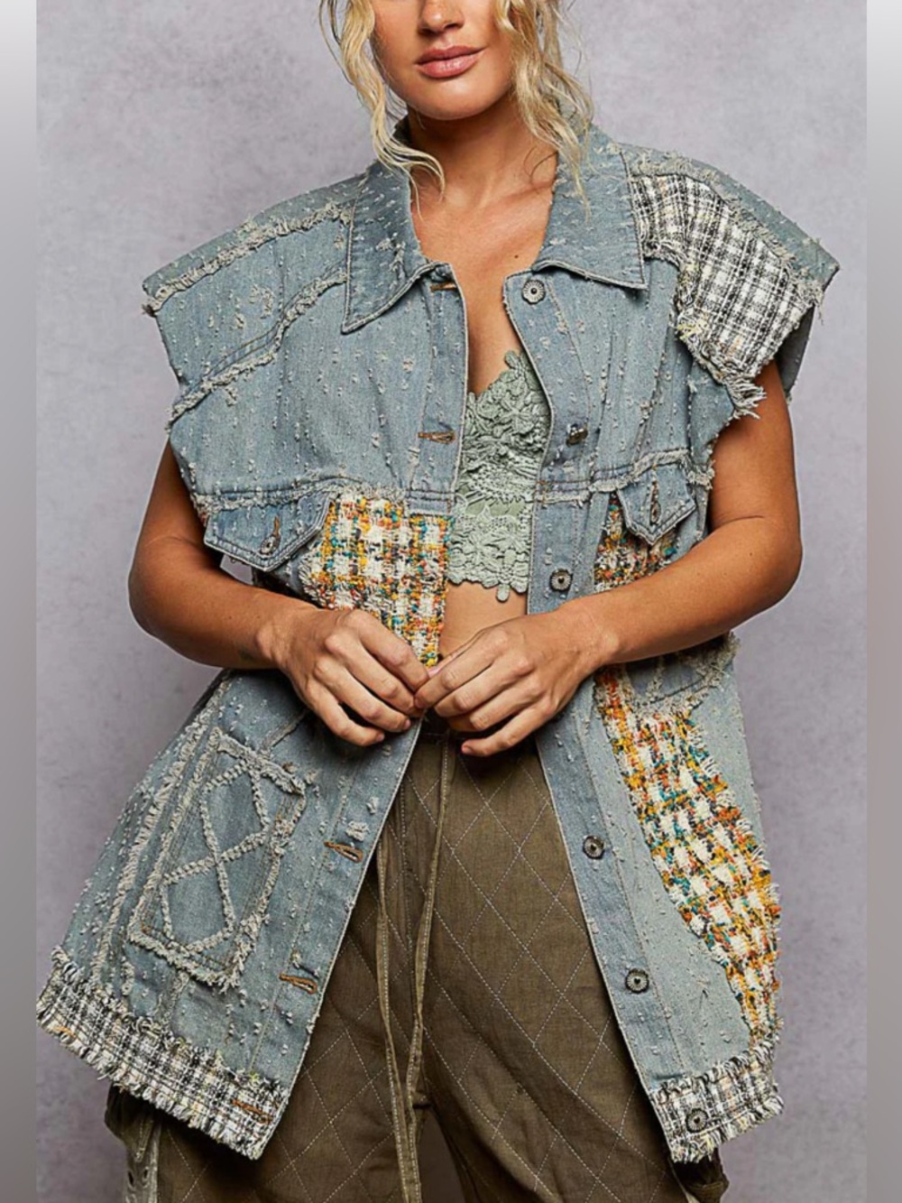 🚨NWOT size Large Mixed-Media Patchwork Distressed Denim Vest with Tweed detail